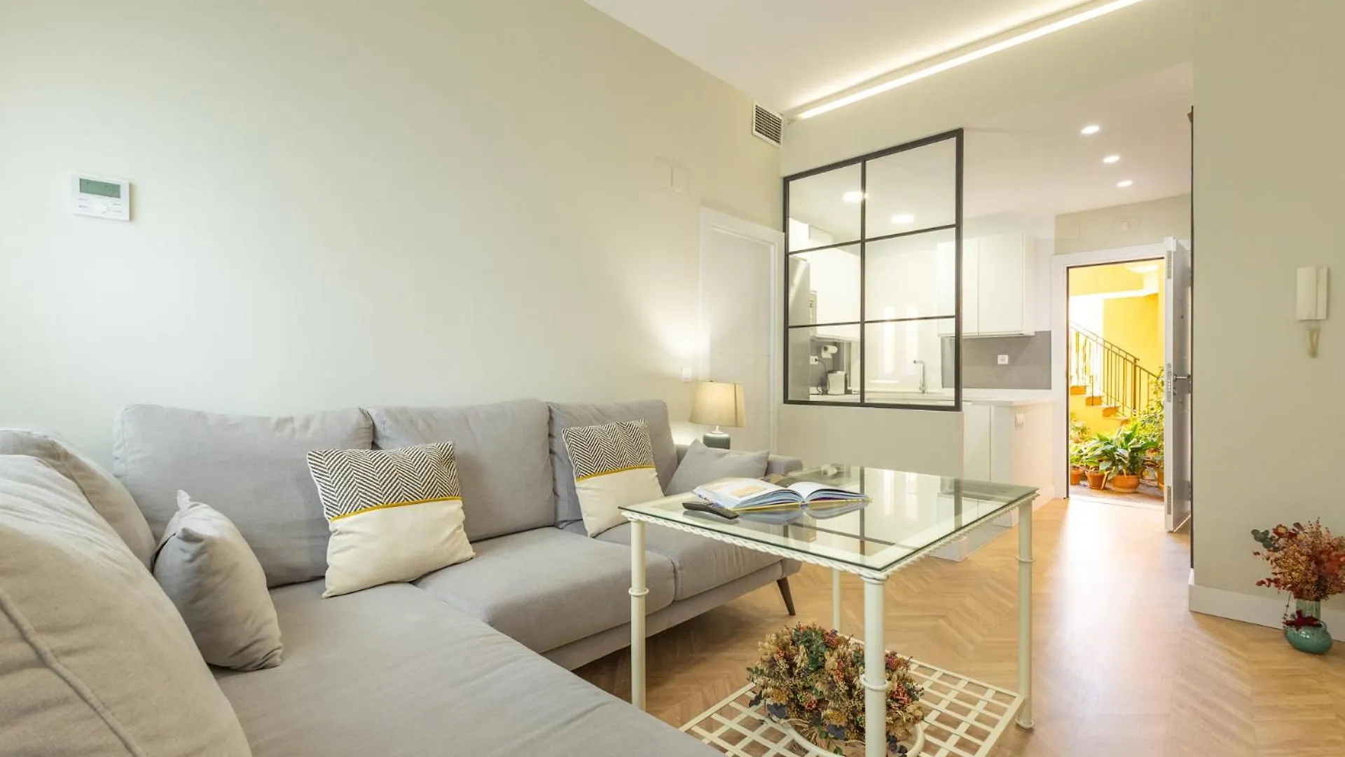 Charming 2 Bedrooms Apartment With Free Parking At Plaza Alameda By Ocityzen 세비야